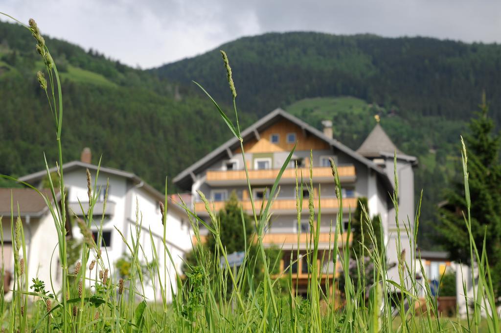 Hotel Tauernstern Winklern  Exterior photo